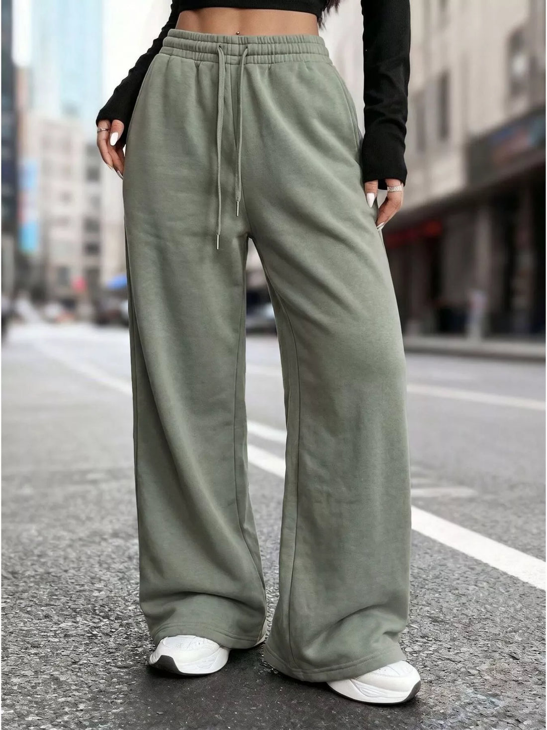 Women’s high-waisted wide-leg sweatpants for cozy casual wear